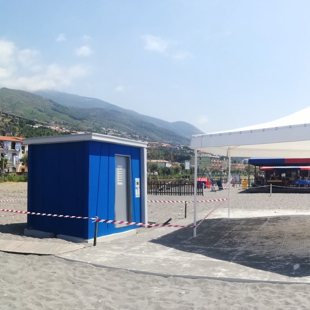 s4 bagno autopulente disabile sulla spiaggia