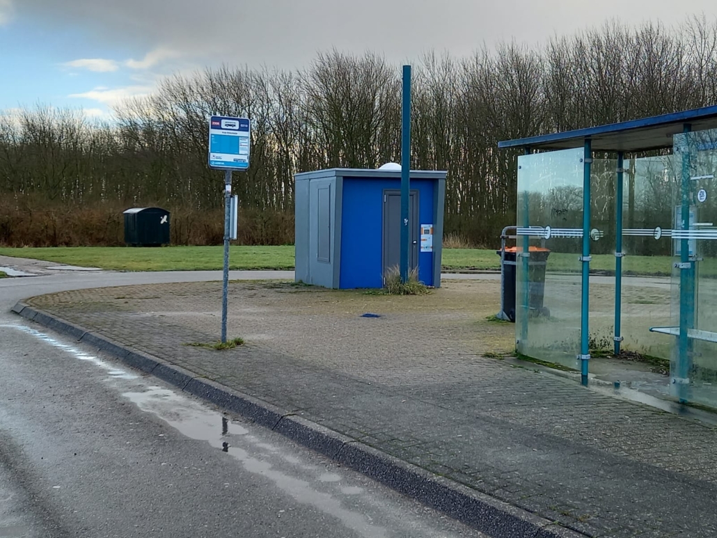 self cleaning toilets- bus driver-arriva (2)