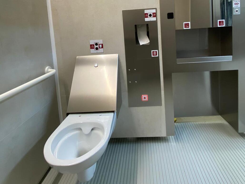 interno-bagno-s4-autopulente-disabili
