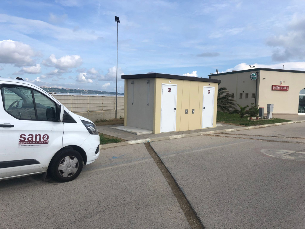 allegro 2H con pareti doccia bagno prefabbricato con docce