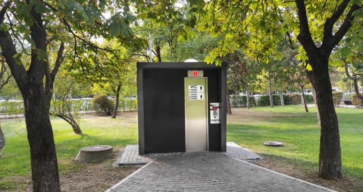 Bagni pubblici per parchi cittadini. La guida SANO2